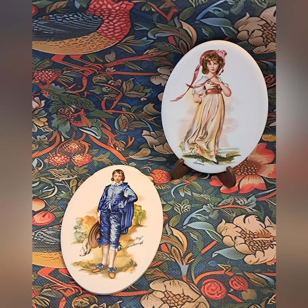 Vintage Oval Decorative Plaques - Blue & Pink Figures